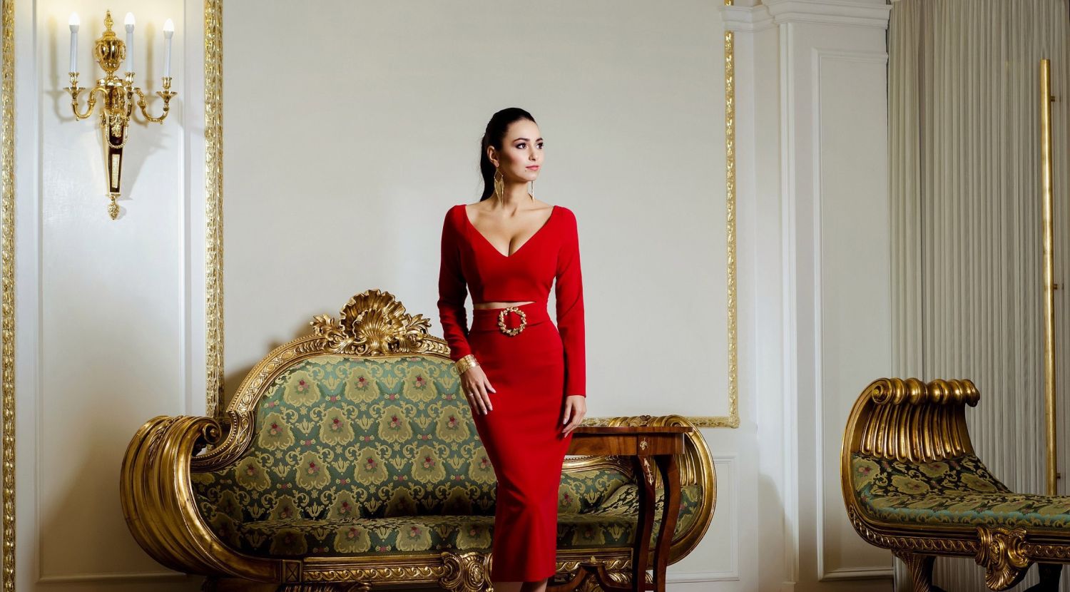Η Helga Lovekaty κάνει τους άνδρες να παραληρούν